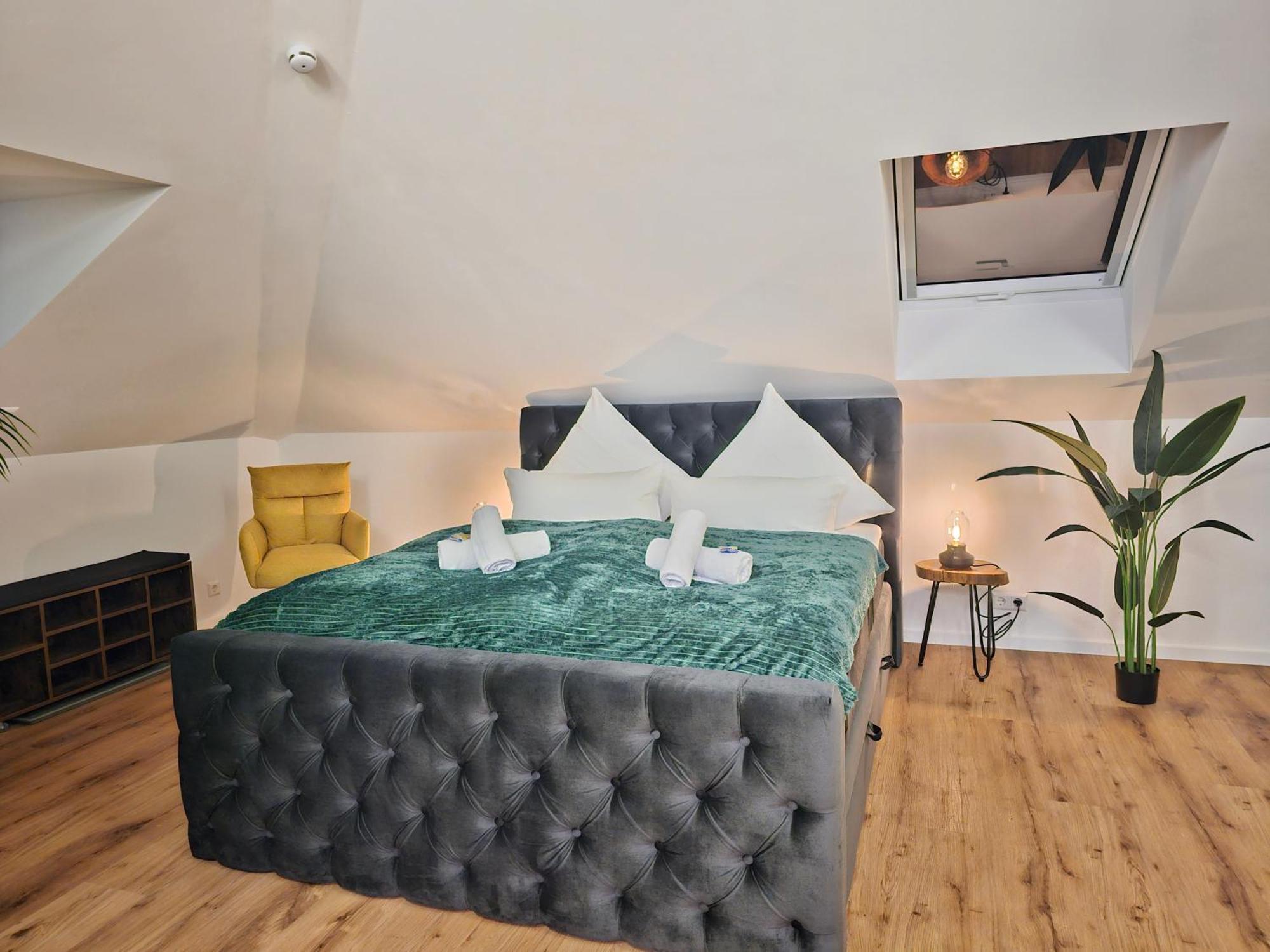 Design-Penthouse I 90Qm I Europapark 20 Min I Boxspring I Nespresso I Parking Lahr (Baden-Wurttemberg) Exterior foto